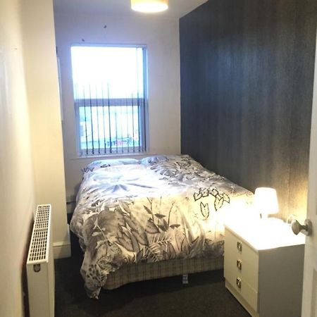 Private Double Room Near City Centre, Coventry Exterior foto